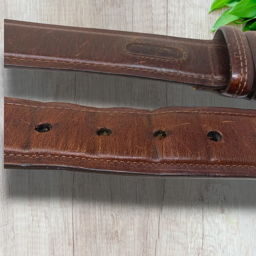 Columbia Sportswear Company Belt Men's Sz 46 Brown Classic Leather Belt